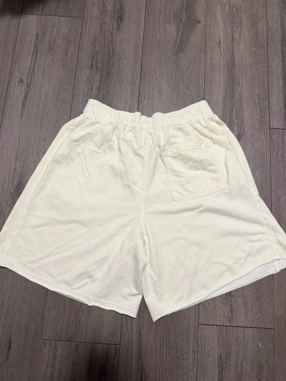 Aerie Boyfriend Shorts - Butter Yellow